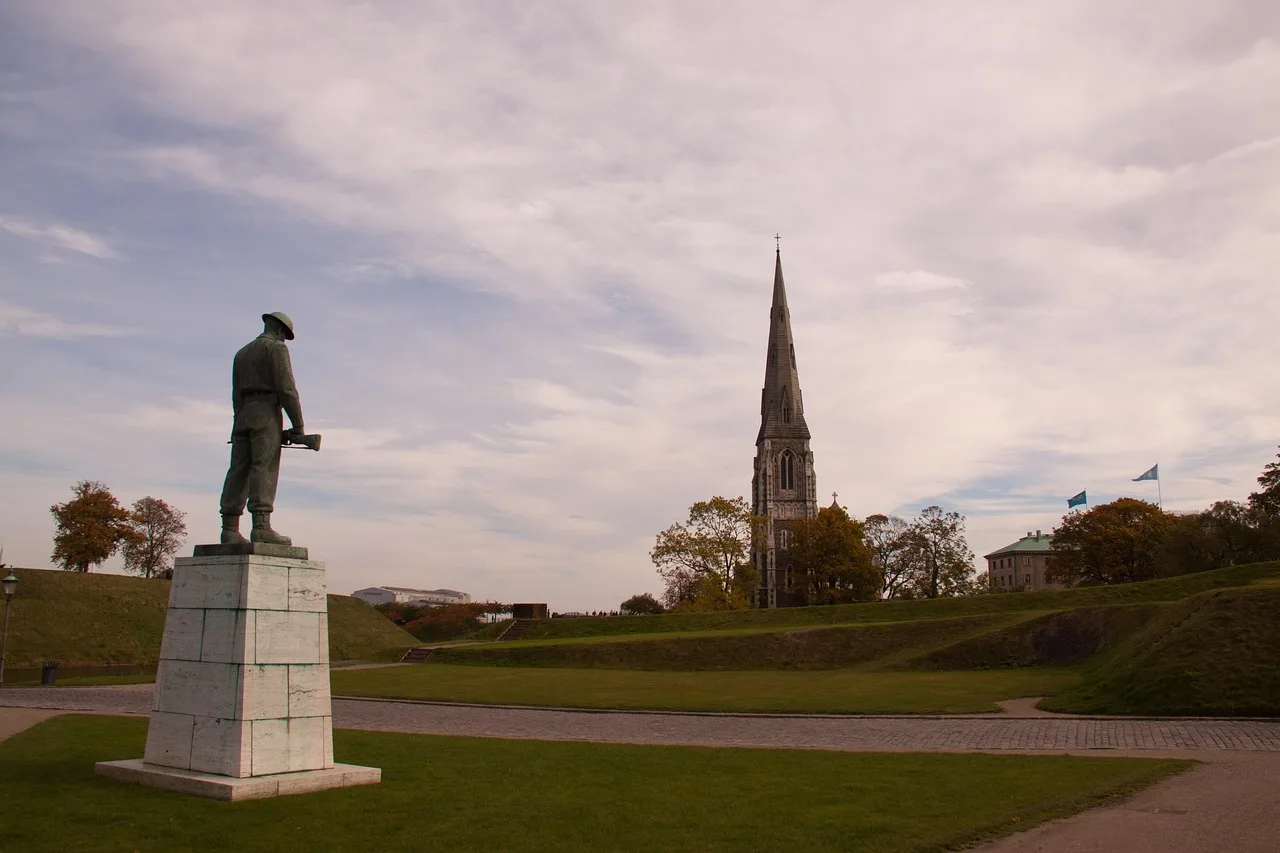 kastellet, citadel, memorial, military, statue, church, st alban, culture, copenhagen, city, capital, danish, historic, tradition, denmark, scandinavian, nordic